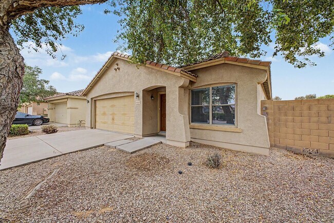 Foto del edificio - 33856 N Cherry Creek Rd