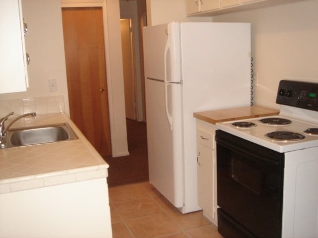 Building Photo - XJ050291K