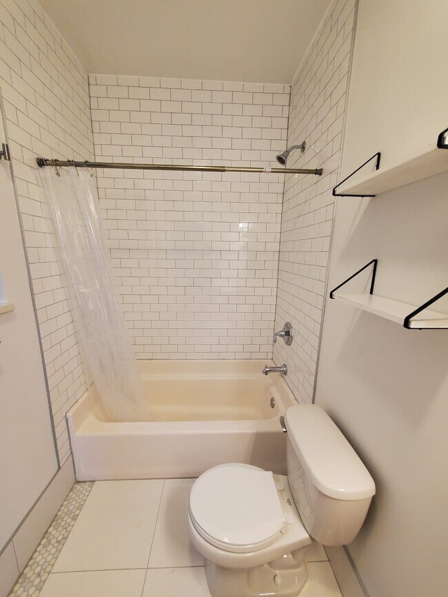Bathroom 2 - 4128 W Wilcox St