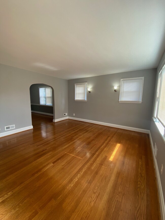 Foto del edificio - 3162 Woodring Ave