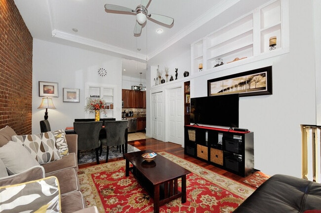 Building Photo - 200 Central Prk W