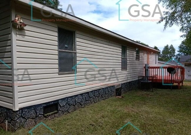 Foto del edificio - 3 Bedroom Mobile Home Available!