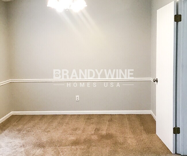 Foto del edificio - 5900 Homestead Cir