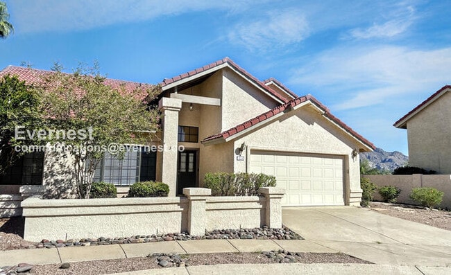 Building Photo - 11600 N Quicksilver Trail