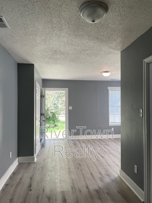 Foto del edificio - 3755 Fairmont Ave