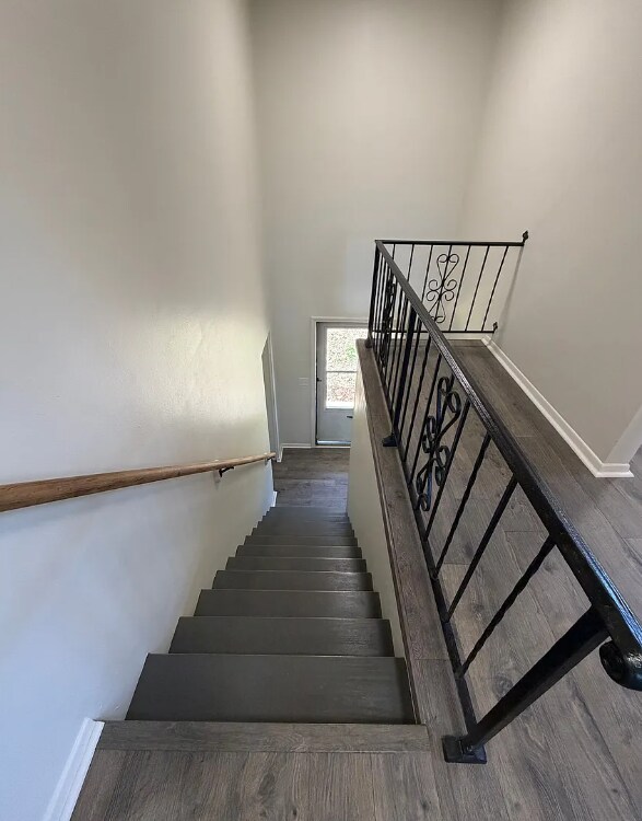 Foto del edificio - 5711 NW Hillside Dr