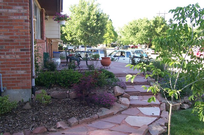 Building Photo - 1517 Ashcroft Dr