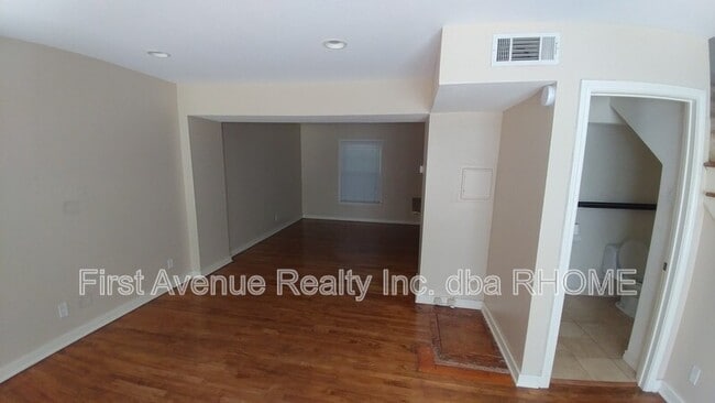 Building Photo - 6482 Bordeaux Ave