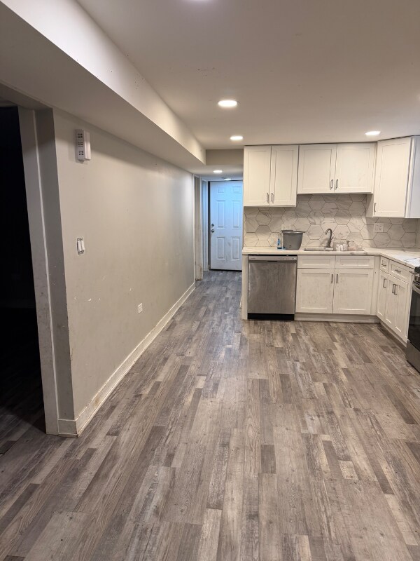 Building Photo - 8106 S Langley Ave