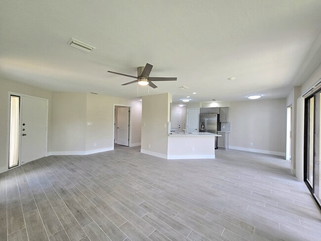 Building Photo - 7170 Golden Eagle Ct
