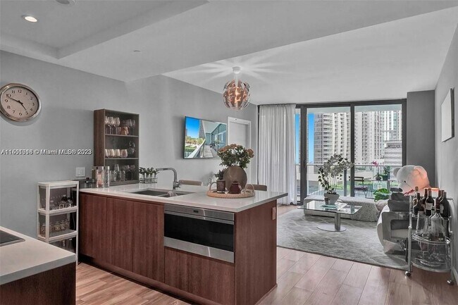 Foto del edificio - 801 S Miami Ave