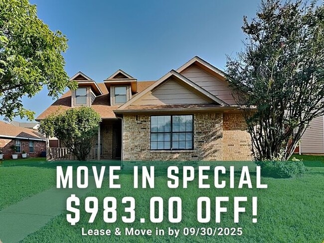 Building Photo - 11825 Hickory Garden Dr