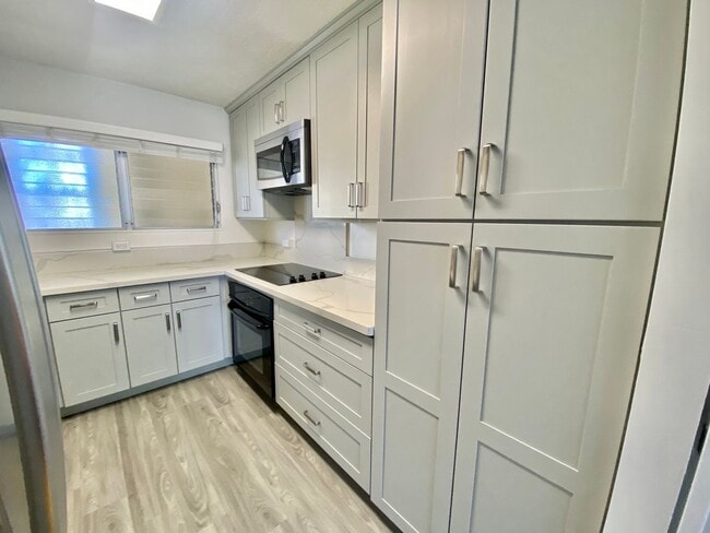 Building Photo - RENOVATED 2 bedroom, 2 bathroom at Waipuna...