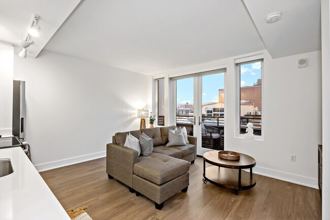 Foto del edificio - 1800 Massachusetts Ave NW