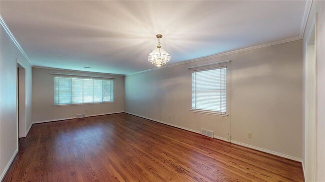Building Photo - 7219 Rutgers Dr