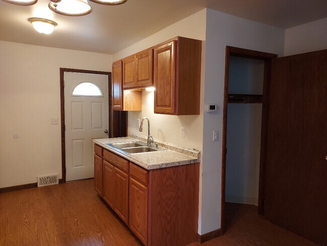 Foto del edificio - 2144 Oak St