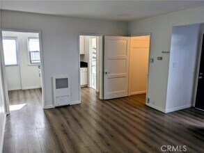 Building Photo - 208 Granada Ave