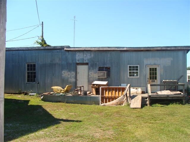 Foto del edificio - 1697 Oil City Rd