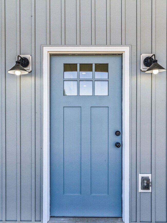 Photo - Knoxville 37921 - Modern 3BR/2BA | Near Do... House