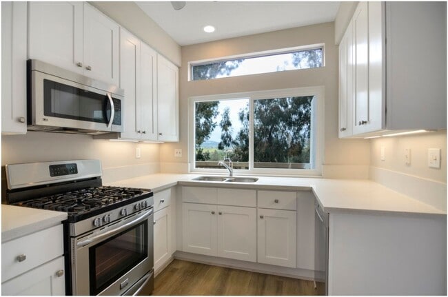Building Photo - Rancho Niguel Dream Condo!