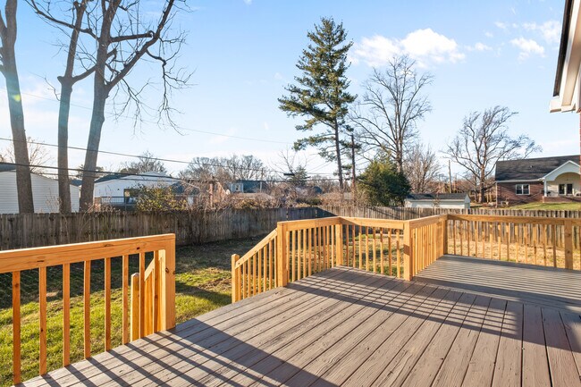 Foto del edificio - 318 Castleview Dr