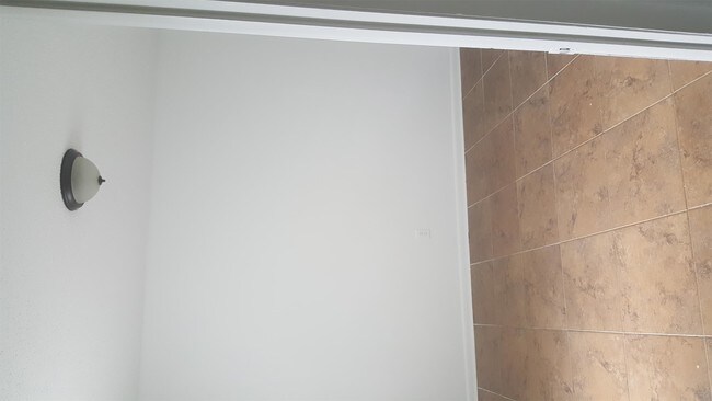 Foto del edificio - 2600 Academy Dr NW