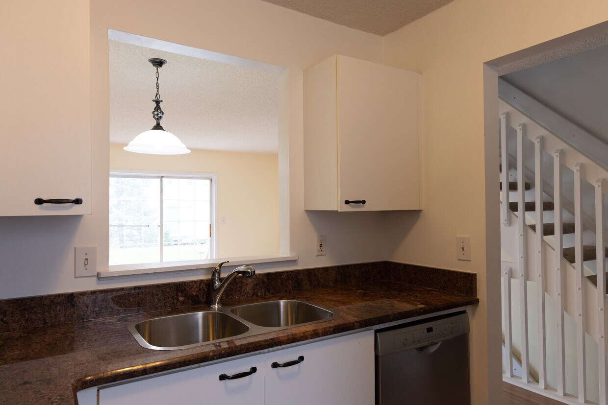 5693 Kilbury Ln Unit 125D, Hilliard, OH 43026 Condo for Rent in