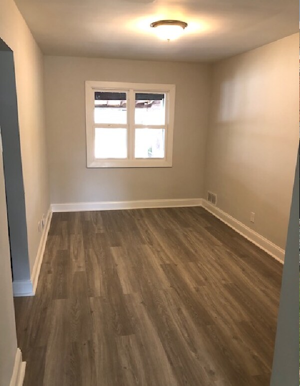 Building Photo - 7486 Rabon Ave