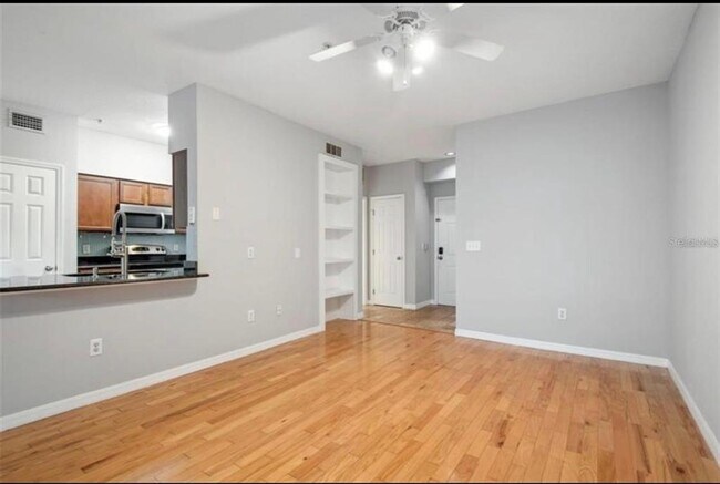 Foto del edificio - 1810 E Palm Ave