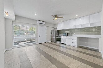 Building Photo - 3110 Red River St