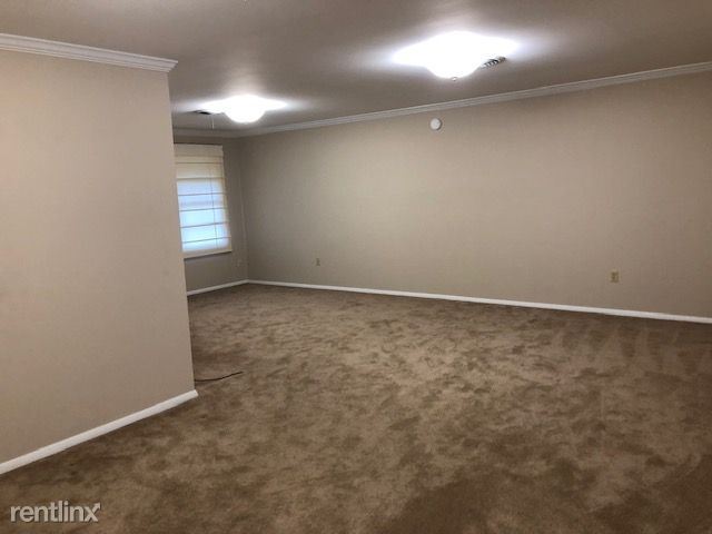 Foto del edificio - 3 br, 2 bath House - 1816 E Pass Rd