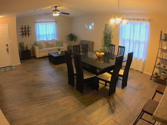 Foto del edificio - East El Paso 3bed/2bath Refrig A/C!