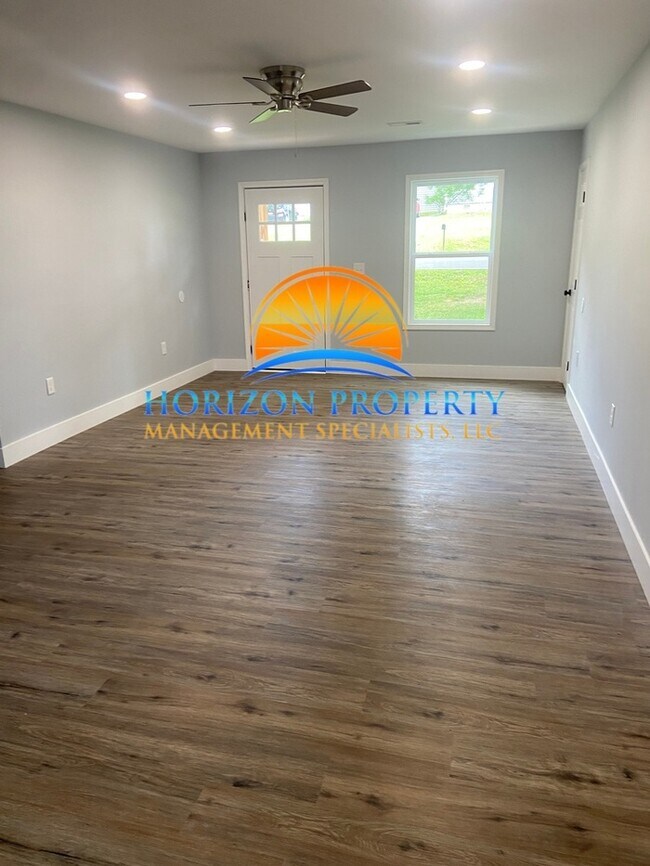 Foto del edificio - 3913 Pine Ave SW