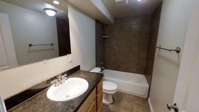 Building Photo - 4000 Mount Airey Dr