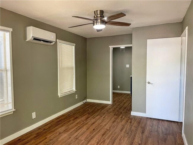 Building Photo - 1113 Haynes St