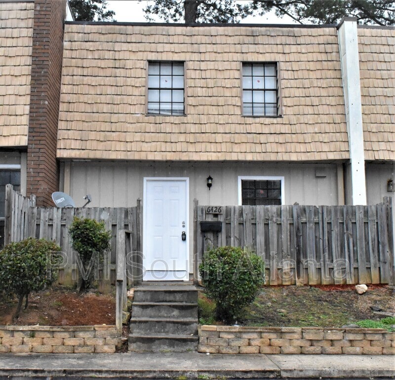 6426 Woodstone Way, Morrow, GA 30260 Condo for Rent in Morrow, GA