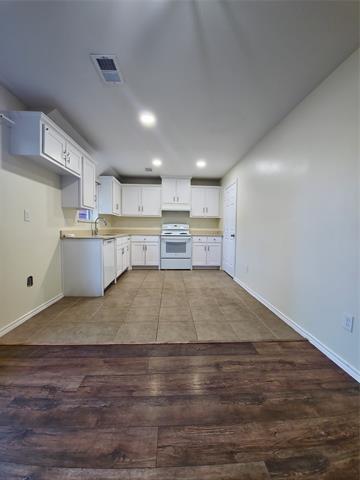 Foto del edificio - 7618 Thistle Ln