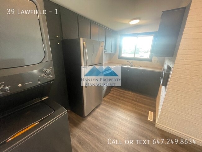 Building Photo - 3 Bedroom Main Floor on East Mountain