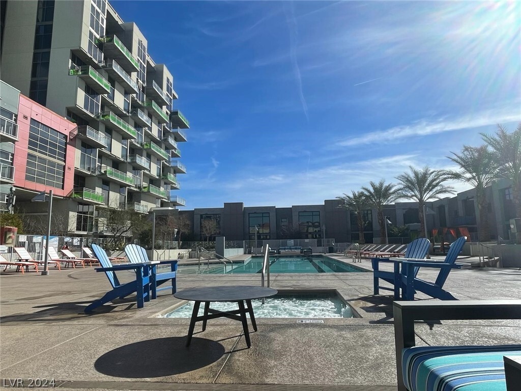 Primary Photo - 353 E Bonneville Ave