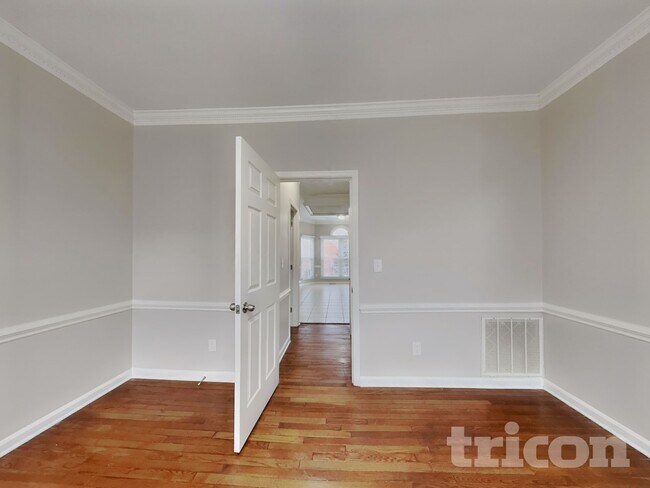 Foto del edificio - 6013 Rittenhouse Rd