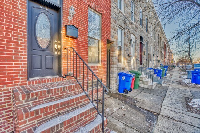 Foto del edificio - 418 N Patterson Park Ave