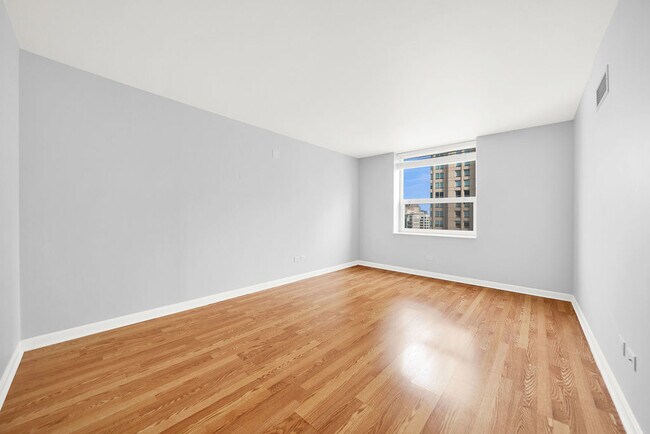 Foto del edificio - 545 N Dearborn St