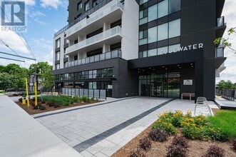 Building Photo - 71 Wyndham St S