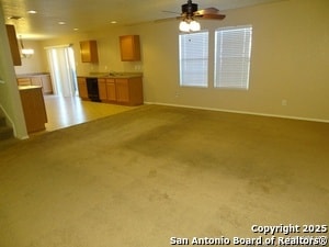 Foto del edificio - 153 Hinge Chase