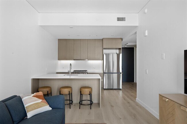 Foto del edificio - 610 Davis St