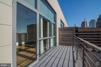 Building Photo - 1125 Sansom St