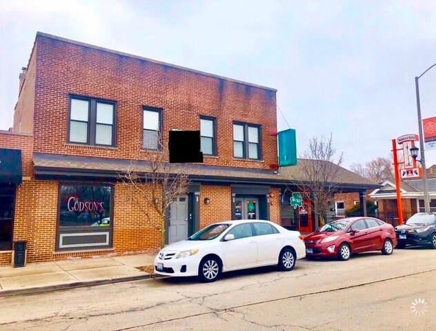 Primary Photo - 6910 W Windsor Ave