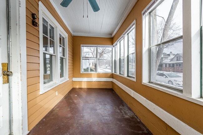 Building Photo - nre317