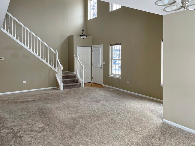 Building Photo - 2256 Dorchester Ct
