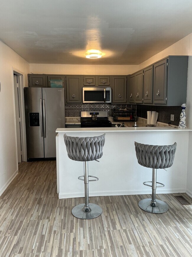 Foto del edificio - 2333 Windsor Ln